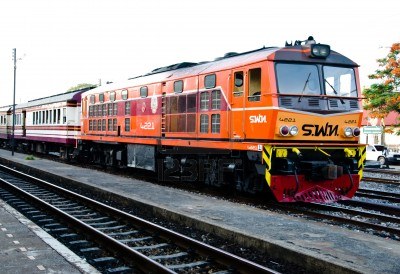 14141543-local-obsolete-train-thailand-asia.jpg